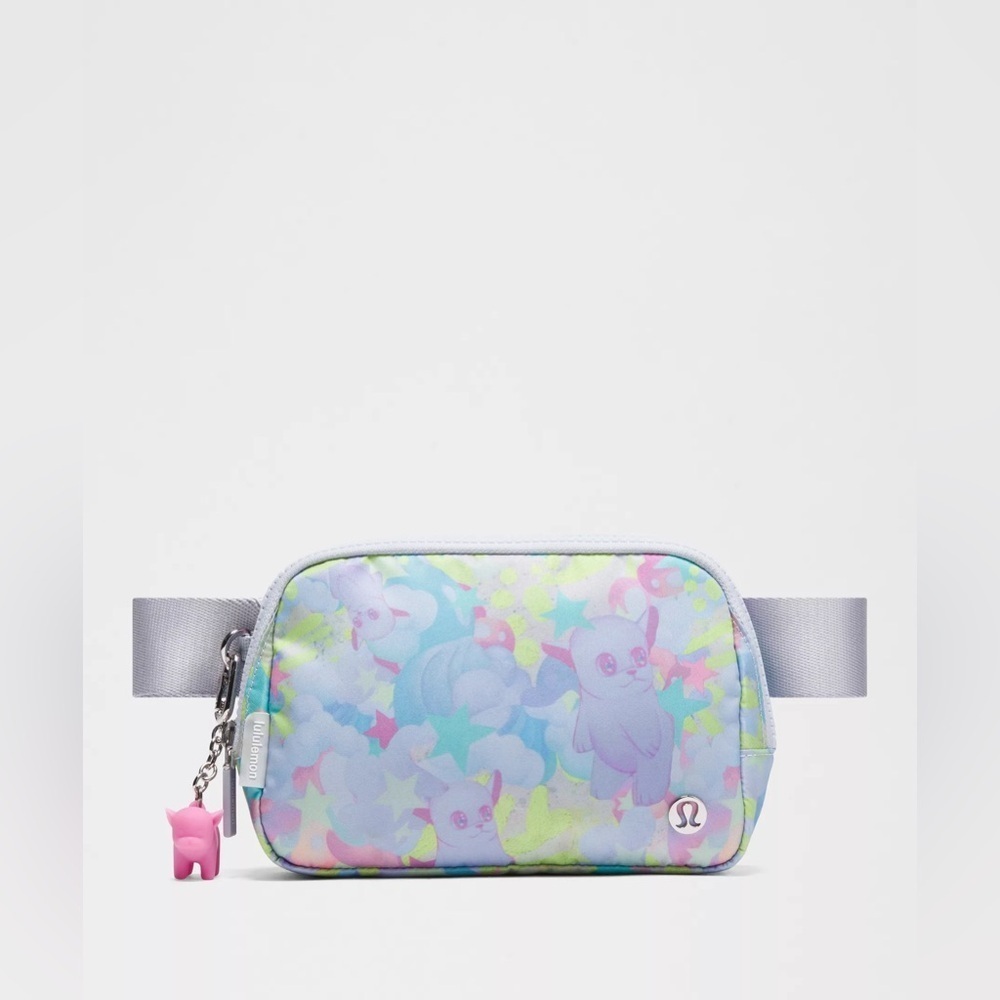 💙🆕 Lululemon x So Youn Lee Everywhere Belt Bag - Little Heaven Pink Multi
